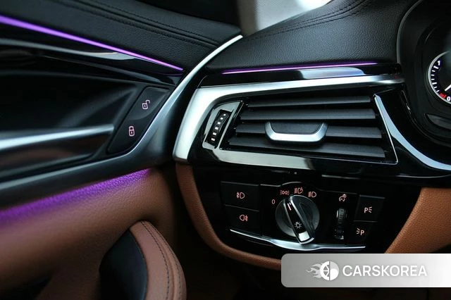 BMW 5 Series (G30) id 3835002 из Кореи 20