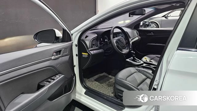 Hyundai Avante AD id 4286092 из Кореи 20
