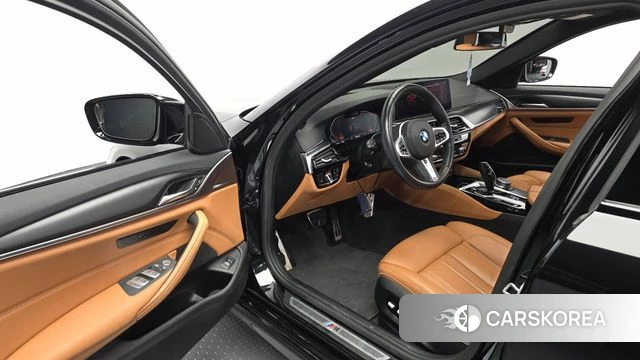 BMW 5 Series (G30) id 3806834 из Кореи 20