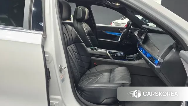 BMW 7 Series (G70) id 3462796 из Кореи 20