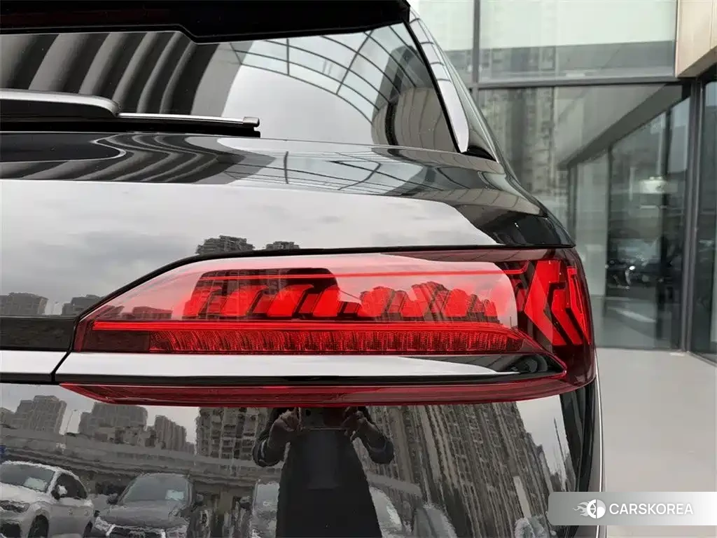 Audi SQ7 id 4659753 из Китая 13