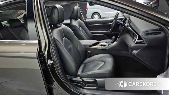 Toyota Camry (XV70) id 3702852 из Кореи 20