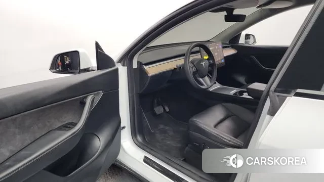 Tesla Model Y id 2900614 из Кореи 20