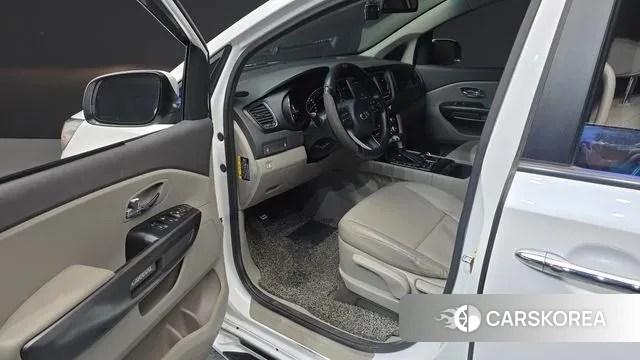 Kia All New Carnival id 3480376 из Кореи 20