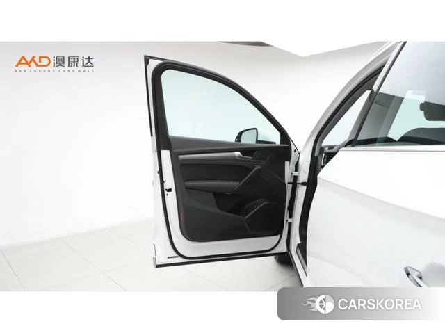 Audi Q5L id 4306919 из Китая 10