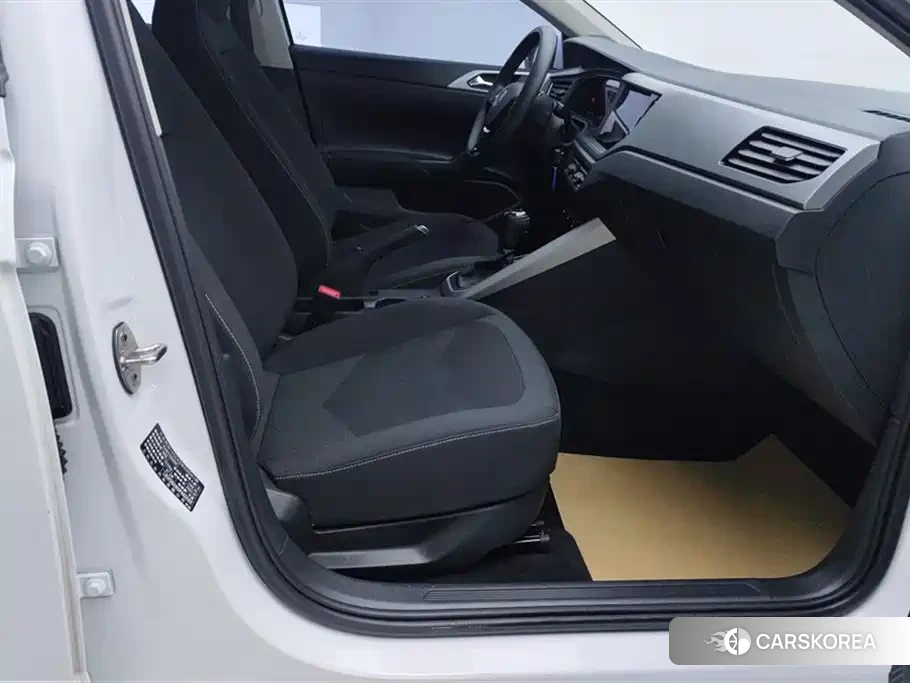 Volkswagen Polo id 4545700 из Китая 16