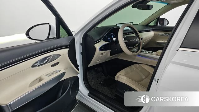 Genesis GV70 id 4501121 из Кореи 38