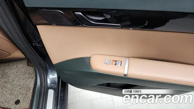 Hyundai Grandeur Hybrid (GN7) id 2564201 из Кореи 20