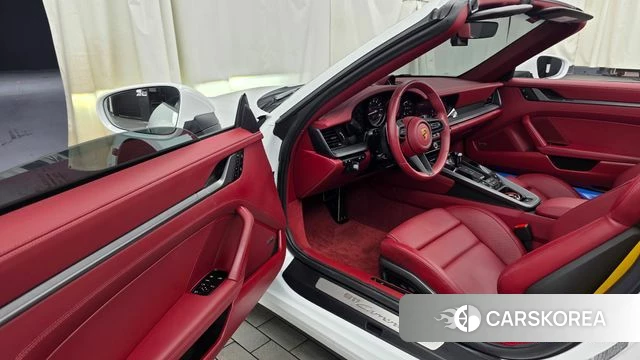 Porsche 911(992) id 4649976 из Кореи 33