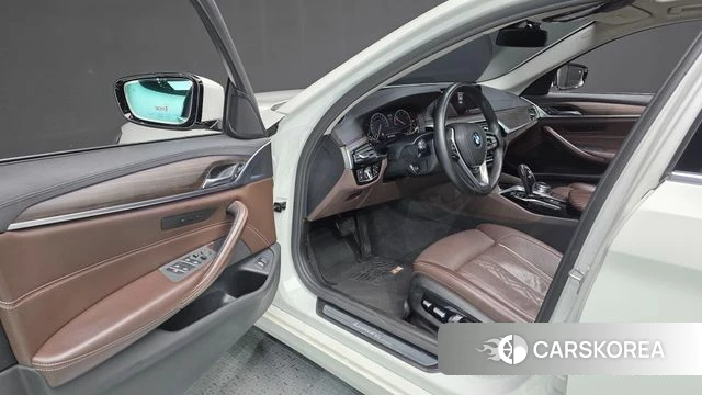 BMW 5 Series (G30) id 4693697 из Кореи 33
