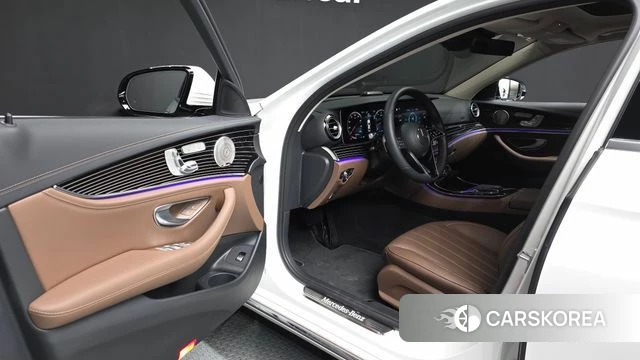 Mercedes-Benz E-Class W213 id 4656121 из Кореи 35