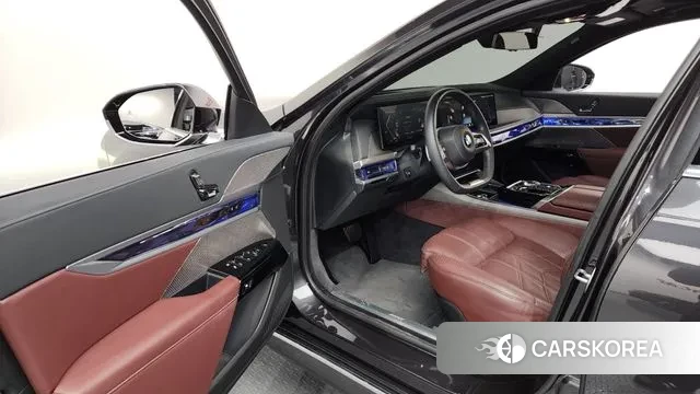 BMW 7 Series (G70) id 3620430 из Кореи 20