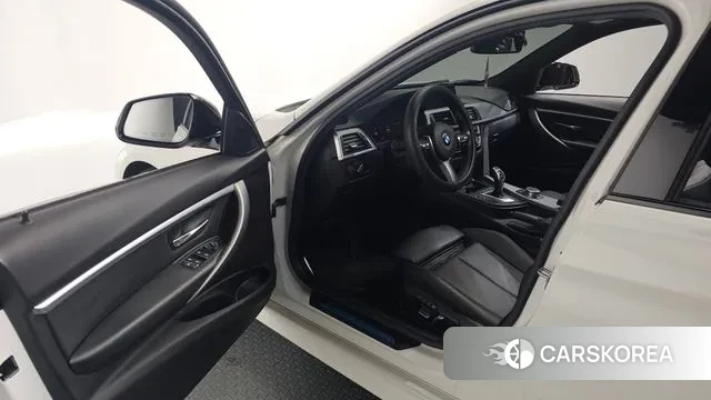 BMW 3 Series (F30) id 3557769 из Кореи 20