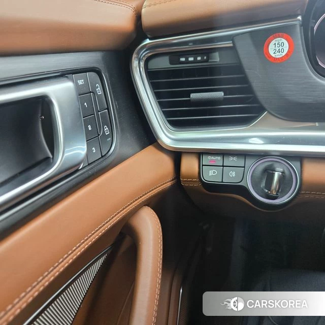 Porsche Panamera (971) id 4623667 из Кореи 17
