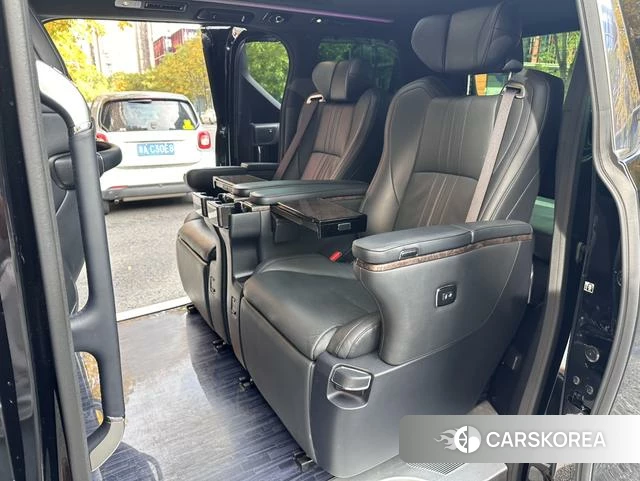 Toyota Elfa id 4272407 из Китая 14