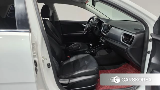 Kia Stonic id 4459725 из Кореи 30