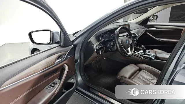 BMW 5 Series (G30) id 3531268 из Кореи 20