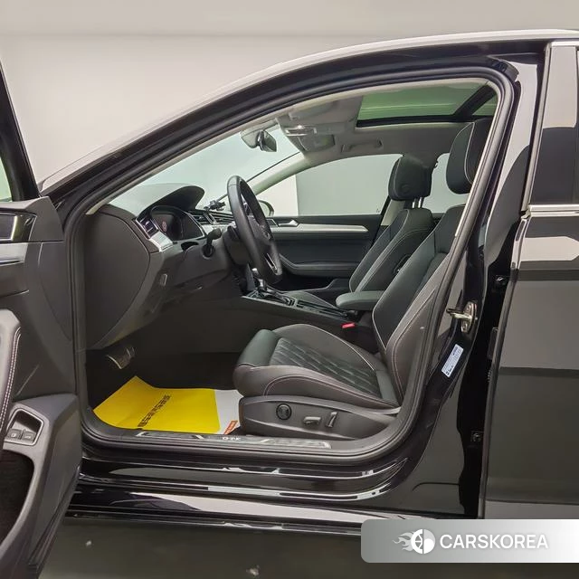 Volkswagen Magotan PHEV id 4253193 из Китая 20