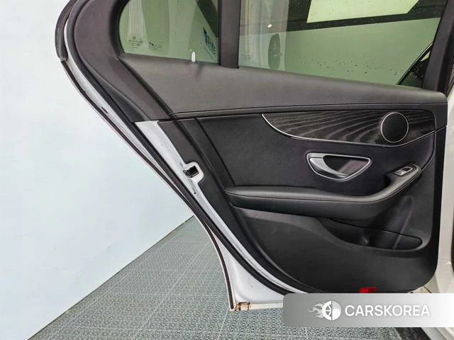 Mercedes-Benz Class C id 4314151 из Китая 19