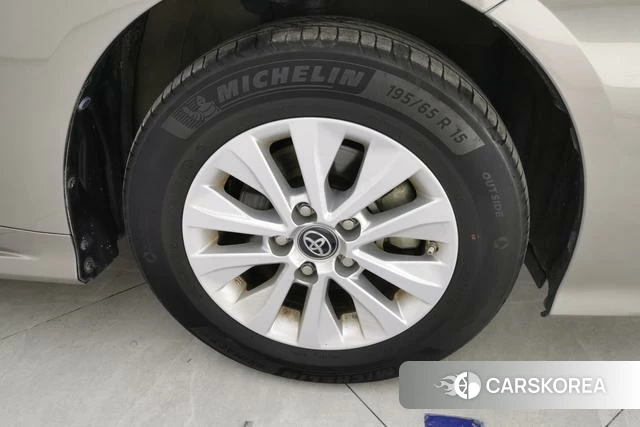 Toyota Corolla id 3781851 из Китая 17