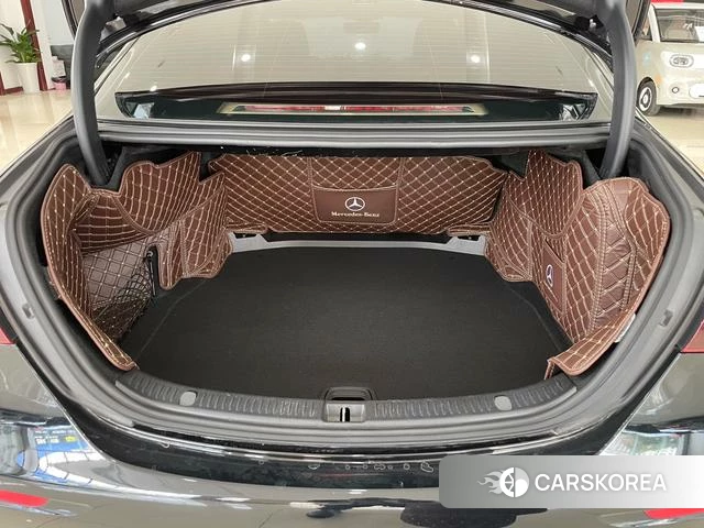 Mercedes-Benz E-class id 4359595 из Китая 18