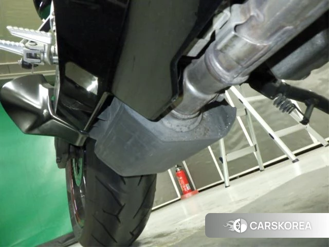 Suzuki GSX-R750 id 4206262 из Японии 34