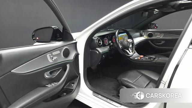 Mercedes-Benz E-Class W213 id 4551151 из Кореи 31