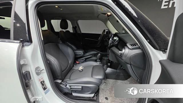 Mini Cooper id 4223237 из Кореи 31