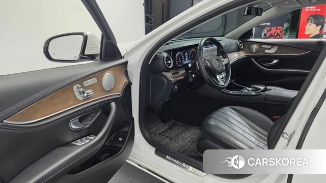 Mercedes-Benz E-Class W213 id 4417432 из Кореи 20