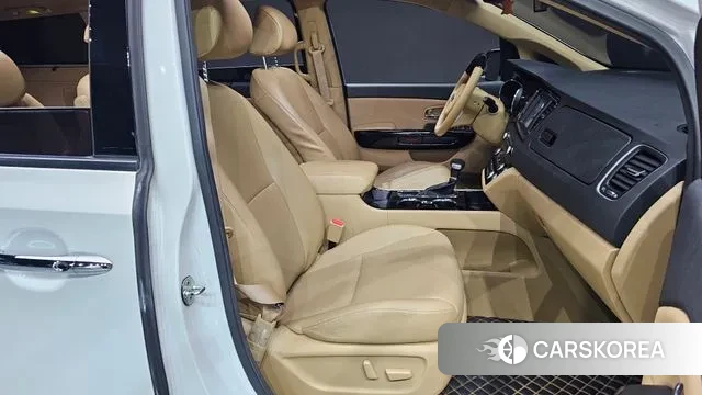 Kia The New Carnival id 3302920 из Кореи 20