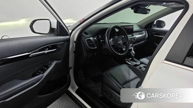 Kia Seltos id 4683045 из Кореи 33