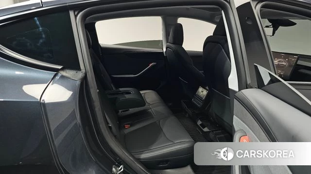 Tesla Model Y id 4302028 из Кореи 37