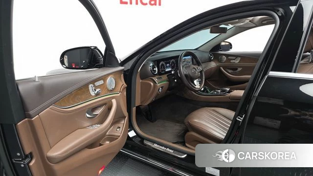Mercedes-Benz E-Class W213 id 4483264 из Кореи 20