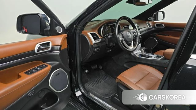 Jeep Grand Cherokee id 4293928 из Кореи 33
