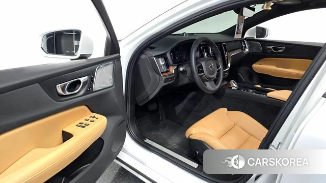 Volvo S60 3rd generation id 4730038 из Кореи 32