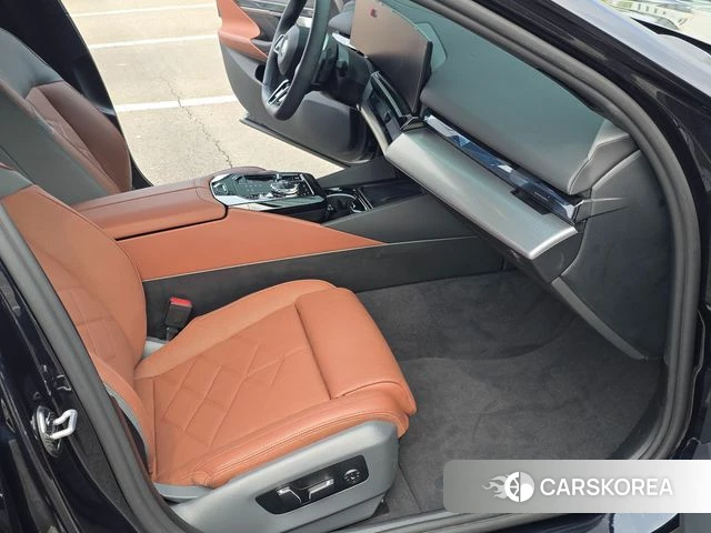BMW 5 Series (G60) id 4599862 из Кореи 20