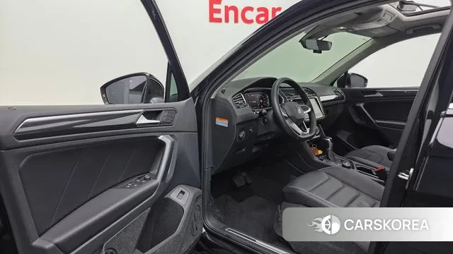 Volkswagen Tiguan second Generation id 3680708 из Кореи 20