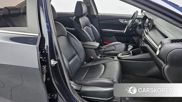 Kia Come New K3 id 3714043 из Кореи 20