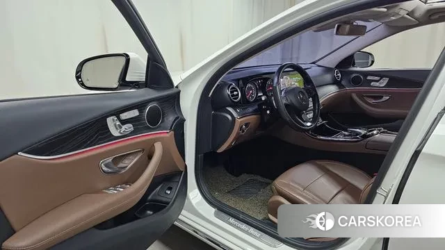 Mercedes-Benz E-Class W213 id 3363070 из Кореи 20