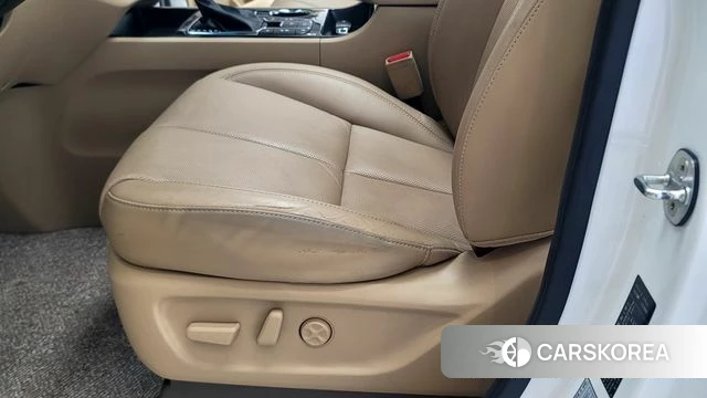 Kia The New Carnival id 4357021 из Кореи 20