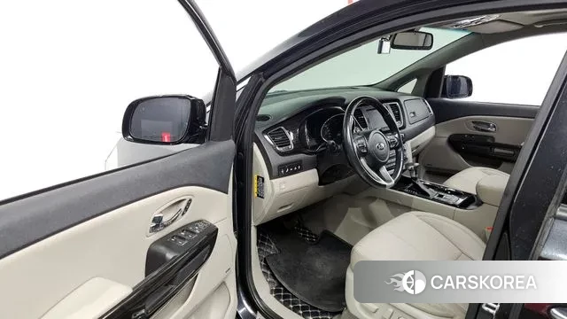 Kia The New Carnival id 3647079 из Кореи 20