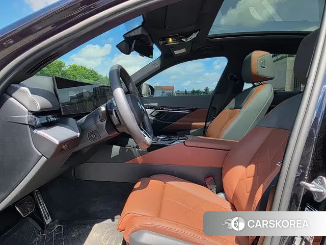 BMW 5 Series (G60) id 2883727 из Кореи 20