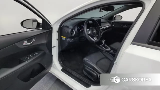 Kia Come New K3 id 3665739 из Кореи 20