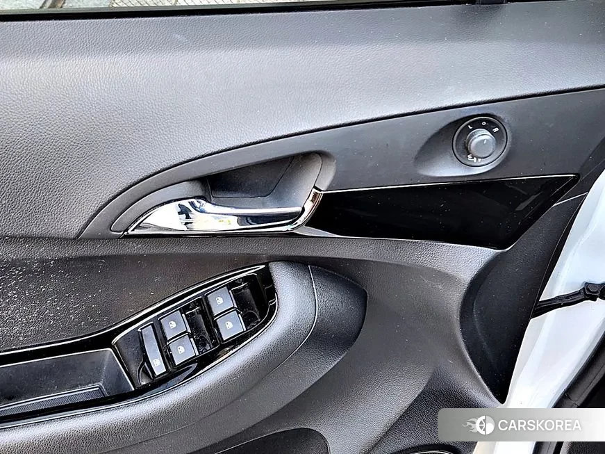 Chevrolet (GM Daewoo) Orlando id 2031772 из Кореи 12