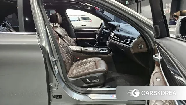 BMW 7 Series (G11) id 3504699 из Кореи 20