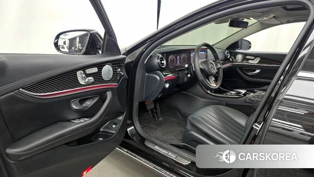 Mercedes-Benz E-Class W213 id 4435877 из Кореи 31