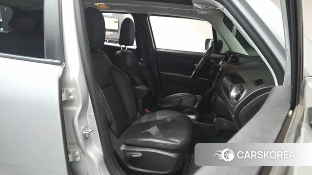 Jeep Renegade id 3834055 из Кореи 20