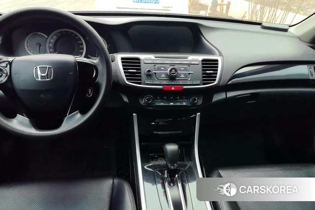 Honda Accord id 4207904 из Китая 17