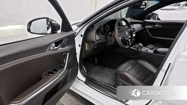 Kia Stinger id 3588454 из Кореи 20