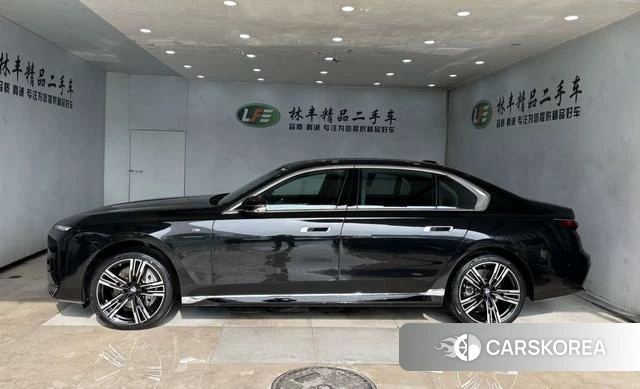 BMW 7 series id 4333720 из Китая 32